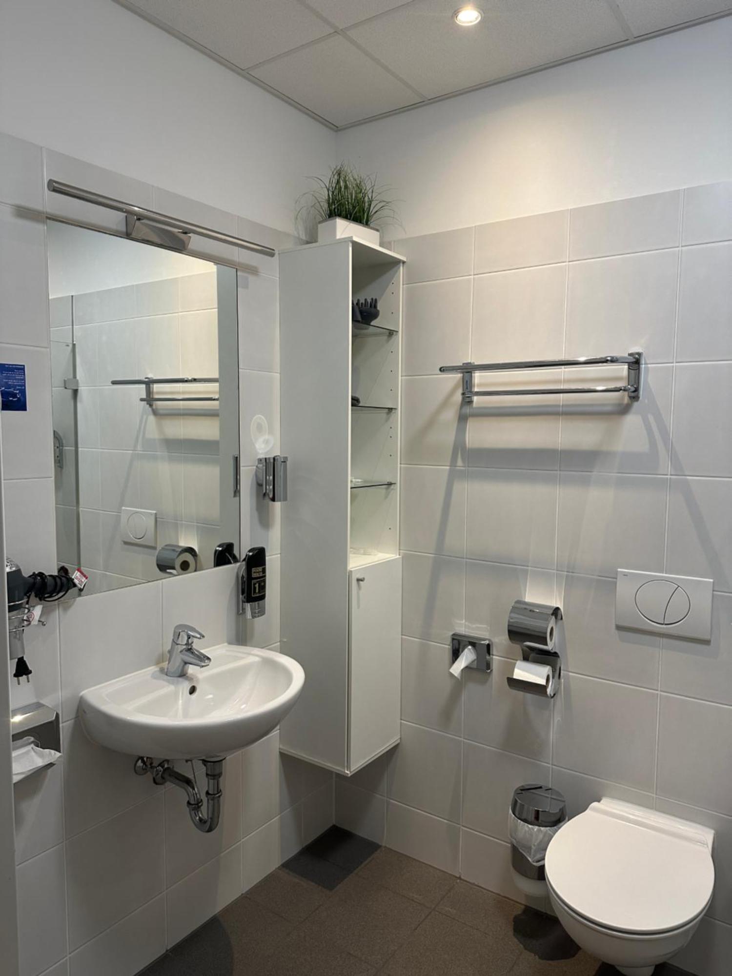 Hotel Efcannos Vechelde ภายนอก รูปภาพ